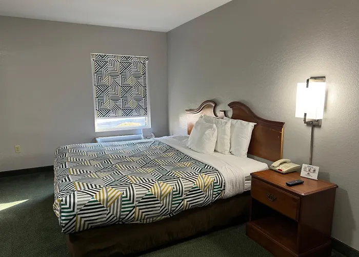 Star City Inn & Suites